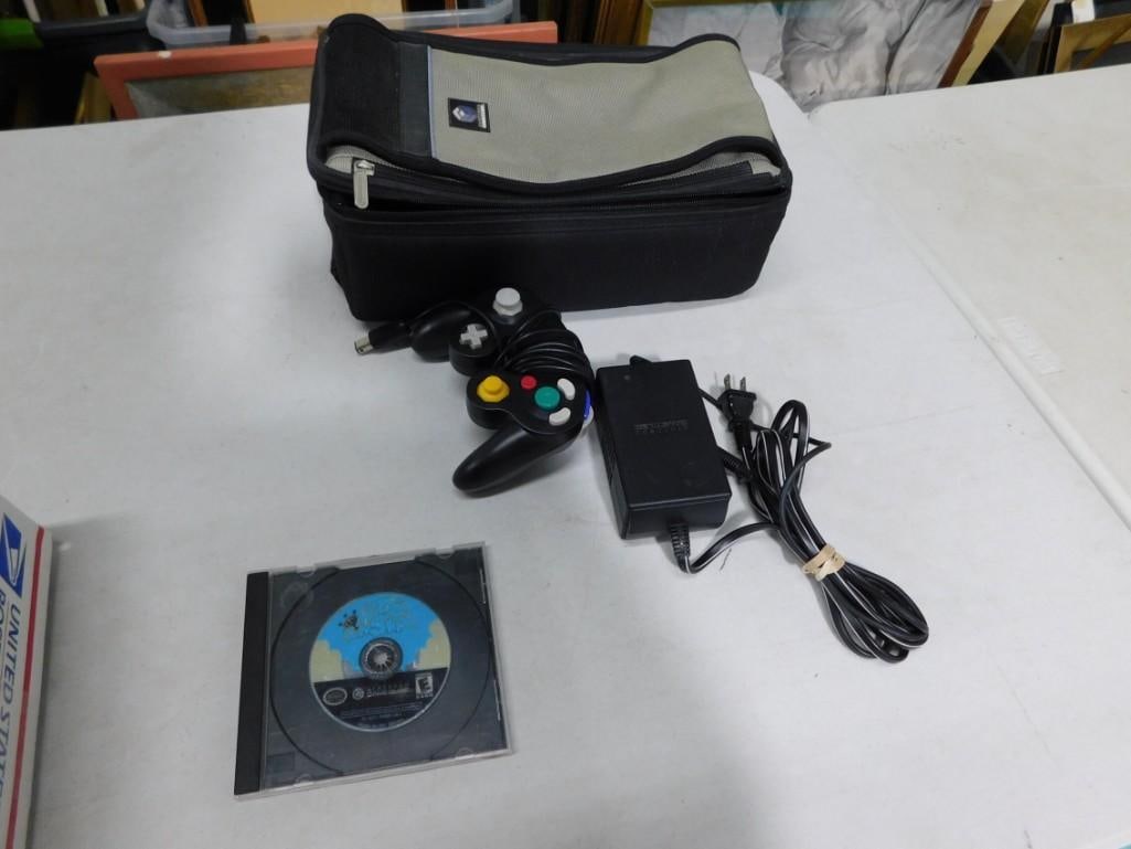 Game Cube Case, Super Mario Sunshine Controller, Power Supply (1 of 5)