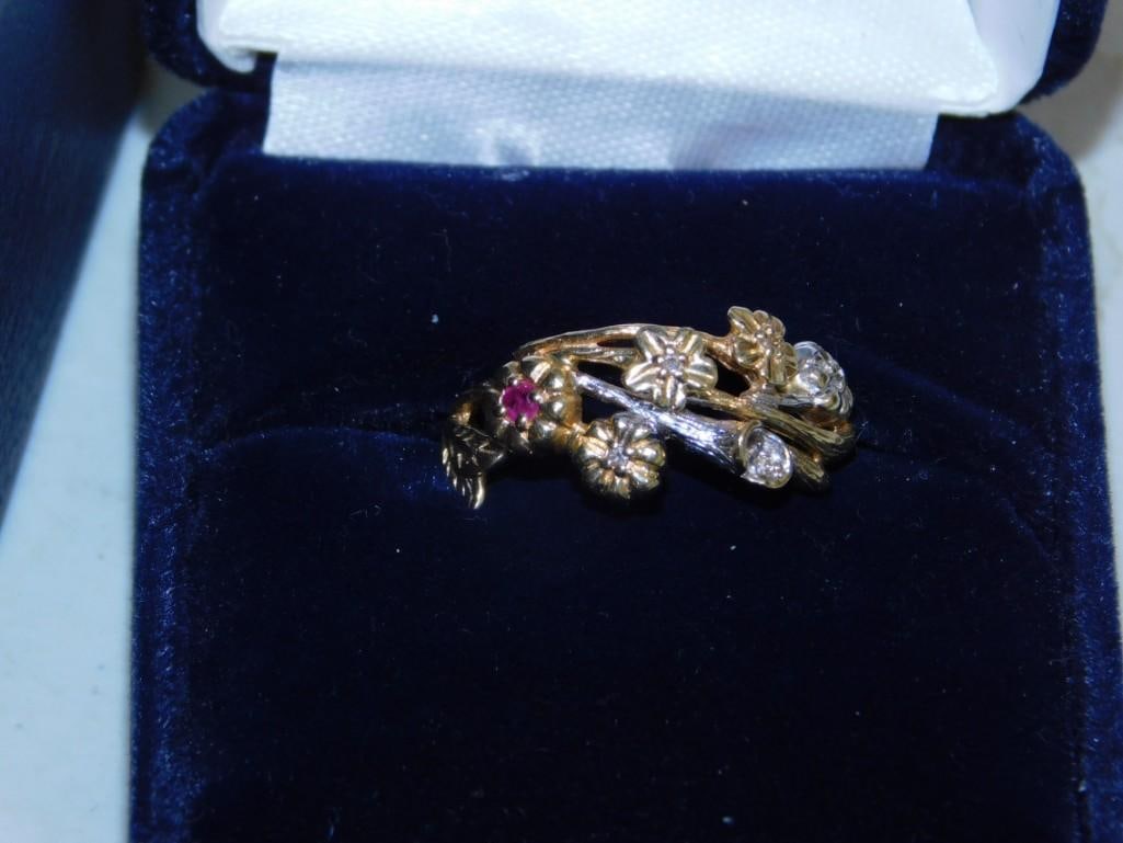 14K Gold Flowers Ring with Ruby by Danbury Mint (1 of 6)