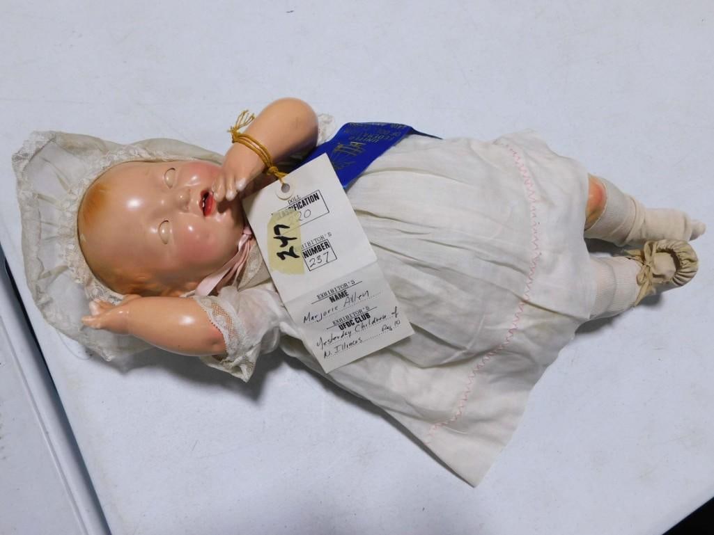 Vintage 1924 Effanbee Bubbles Composition Prize Winning Doll with Ribbon: Vintage 1924 Effanbee Bubbles Composition Prize Winning Doll with Ribbon - original outfit. Has some damage - cracks on right leg, see all pictures