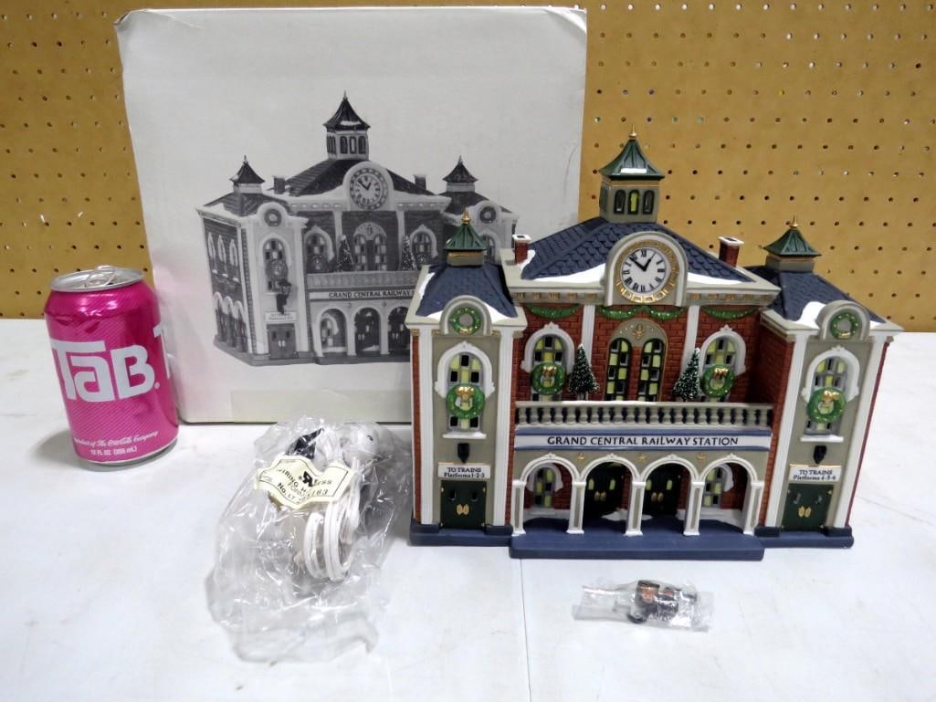Dept 56 Grand Central Railway Station Christmas in the City Series Heritage Village Collection (1 of 6)