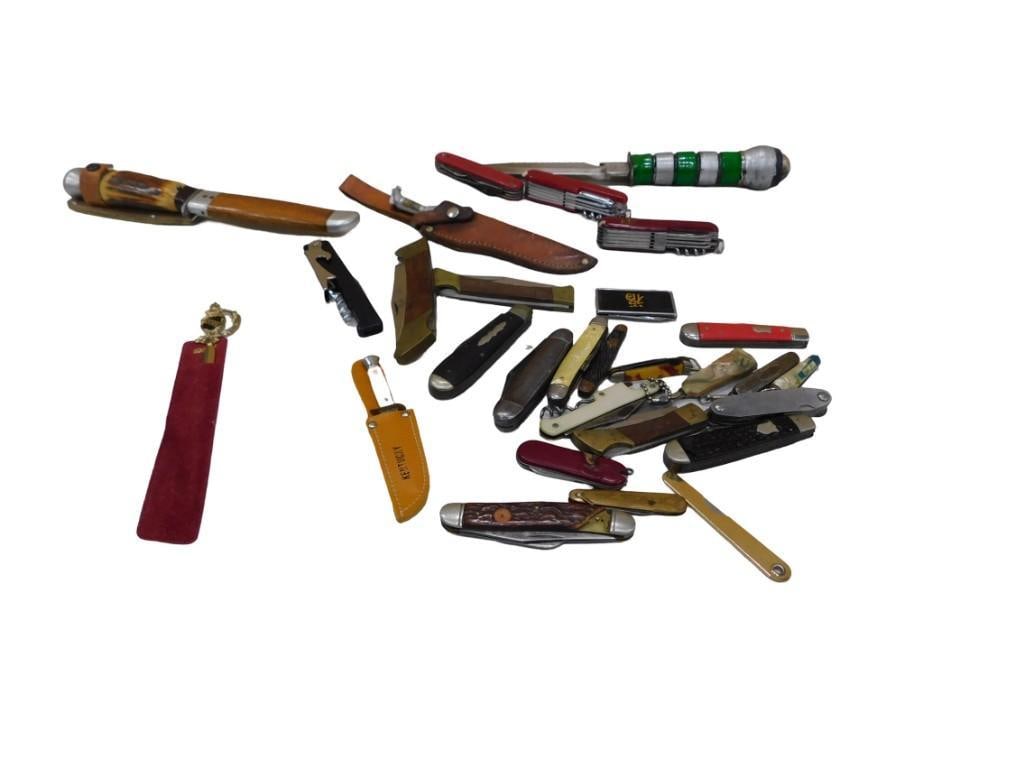 Lot of Assorted Pocket Knives and knives with Sheaths (1 of 4)
