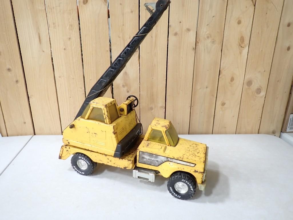 Nylint Road Builders Pressed Steel Toy Crane Truck (1 of 7)