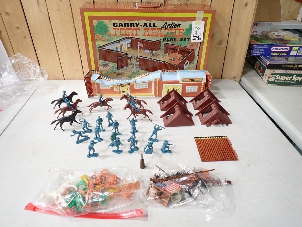 Marx Carry-All Fort Apache Action Play Set - comes with everything as shown (1 of 9)