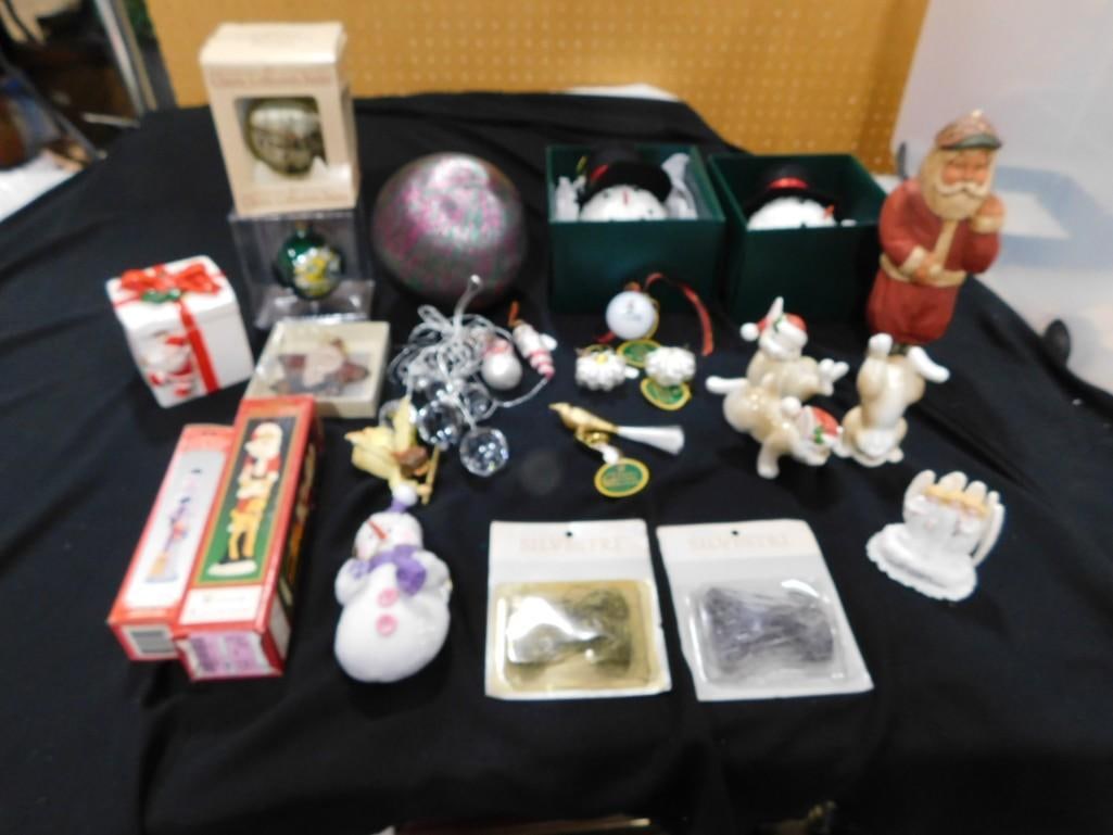 Lot of Christmas Decorations and Ornaments: Lot of Christmas Decorations and Ornaments