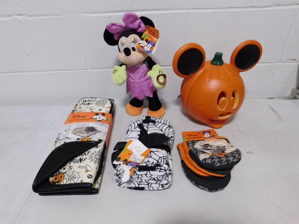Walt Disney Halloween Lot including Minnie Mouse Zombie, Mickey Shaped Pumpkin, Oven Mitts, Hand Tow (1 of 8)