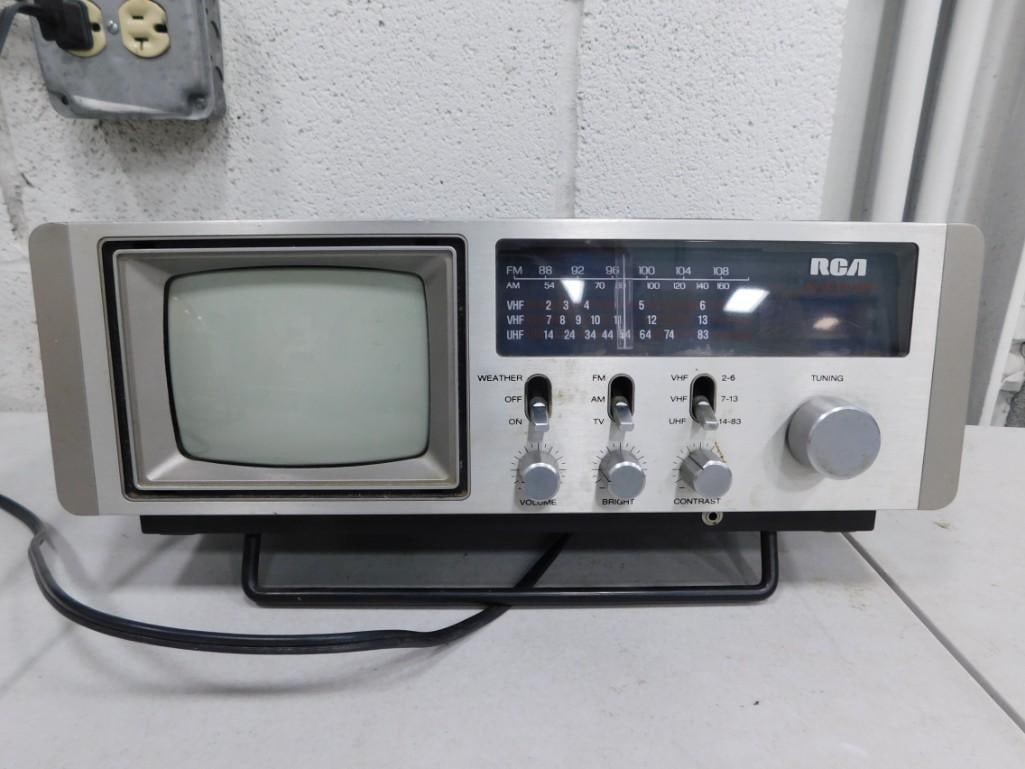 RCA Mini TV Radio System Model AFR 457L Vintage 1981 (1 of 7)