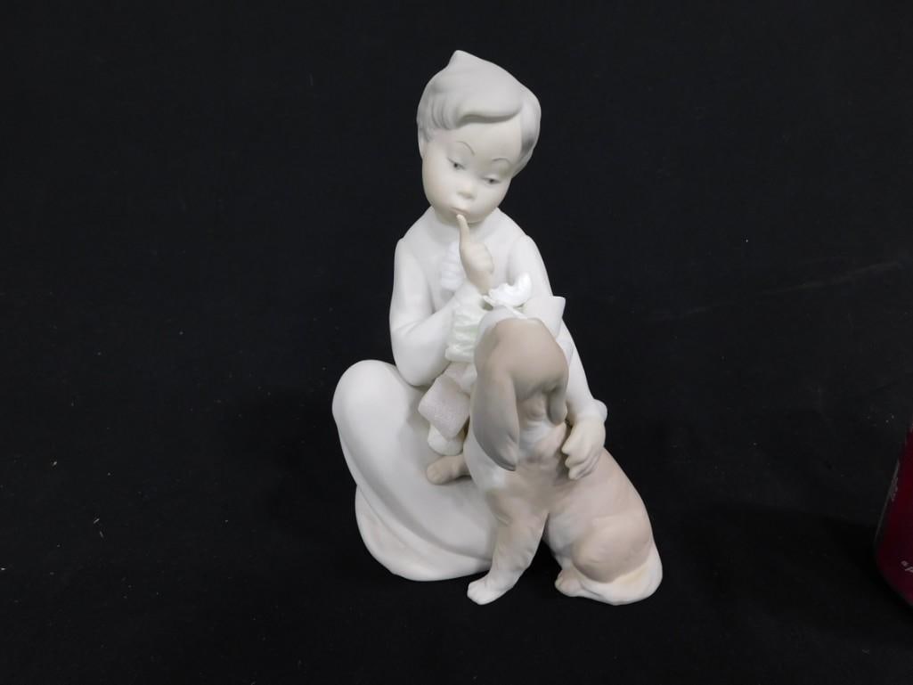 Lladro 4522 Boy with Dog Porcelain Figurine Matte Finish (1 of 6)