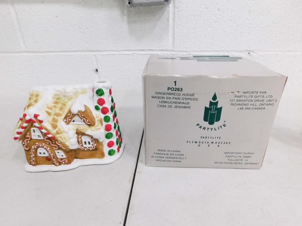 Partylite Gingerbread House Tealight Candle Holder Christmas Decoration (1 of 5)