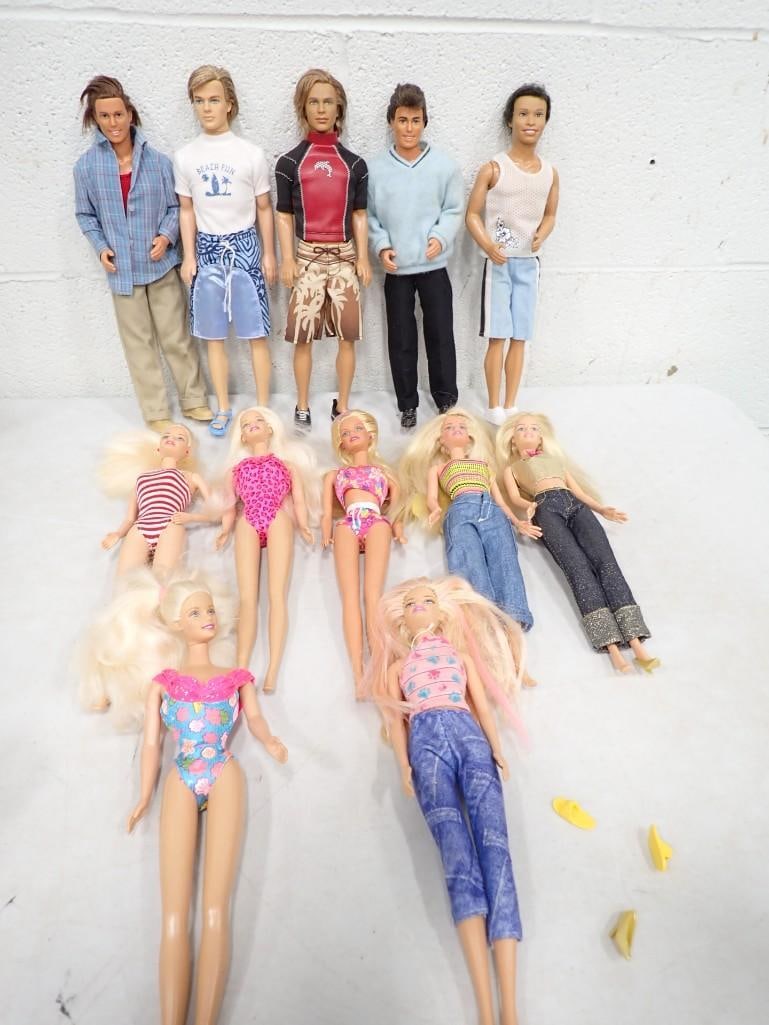 12 Barbies incl 5 Male Dolls (1 of 7)
