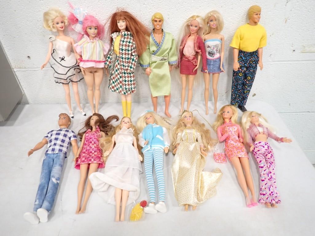 Lot of Barbie Dolls, Ken, Fashion Dolls, etc: Lot of Barbie Dolls, Ken, Fashion Dolls, etc