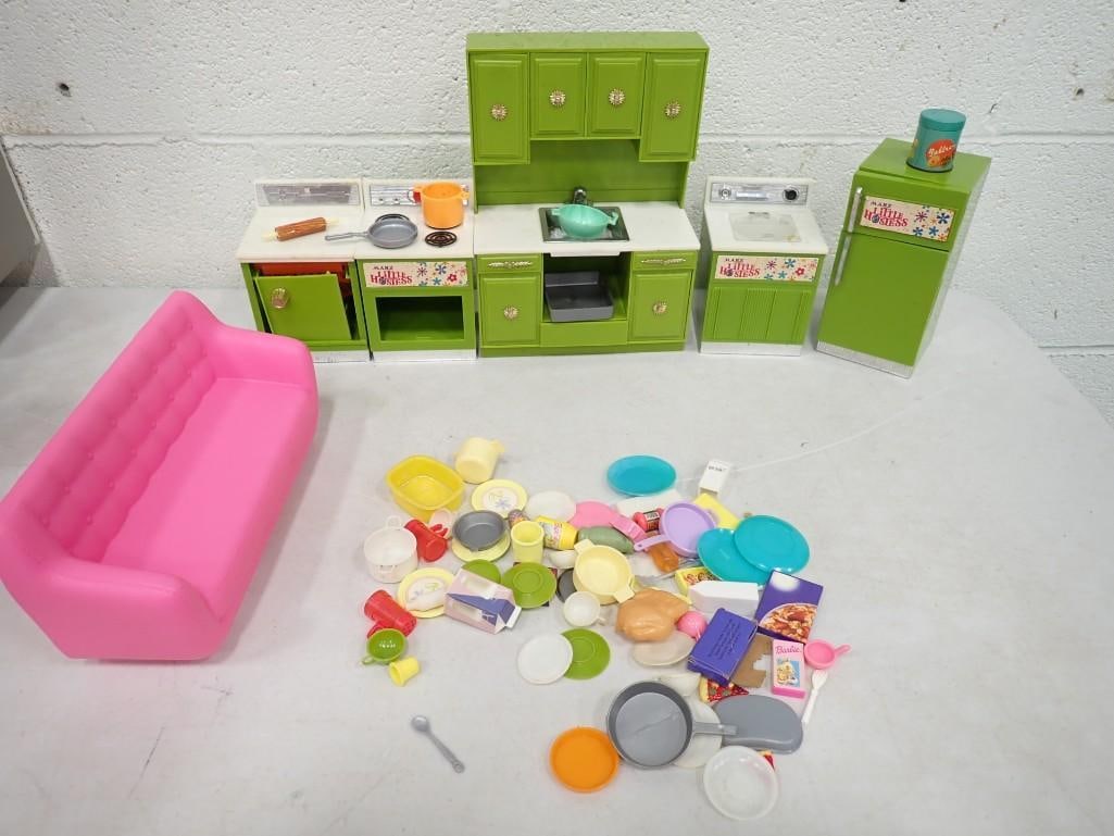 Vintage Barbie Furniture (1 of 9)