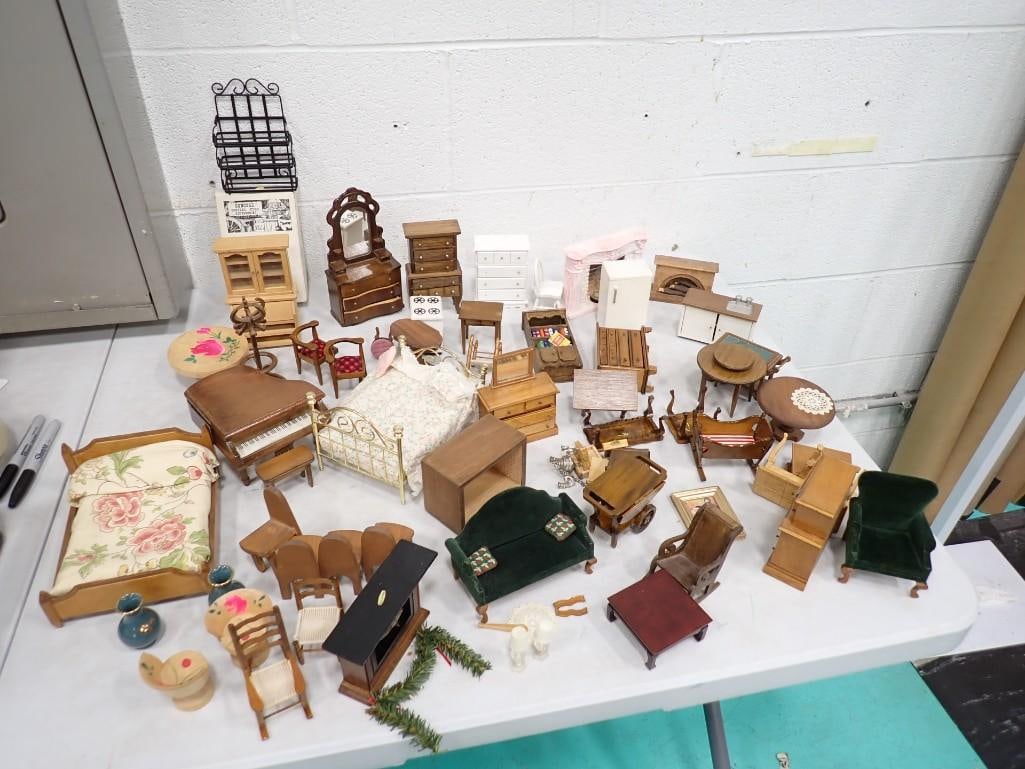 Large Lot of assorted doll furniture - mostly wood.  Some very detailed! (1 of 11)