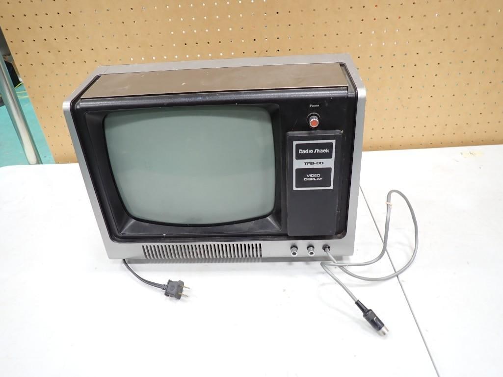 Vintage Radio Shack TRS-80 CRT Video Display (1 of 5)