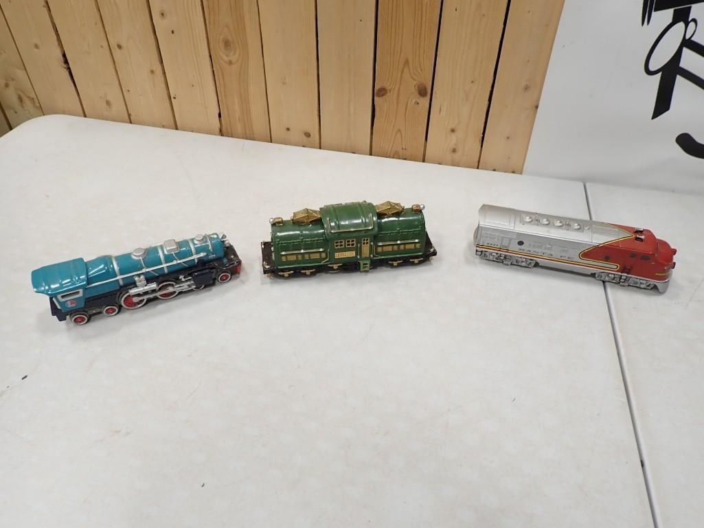 3 Lionel Avon Trains including Santa Fe (1 of 9)