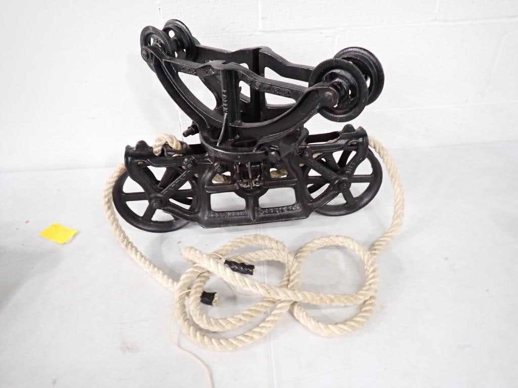 Vintage Cast Iron Hay Carrier Pulley System (1 of 9)