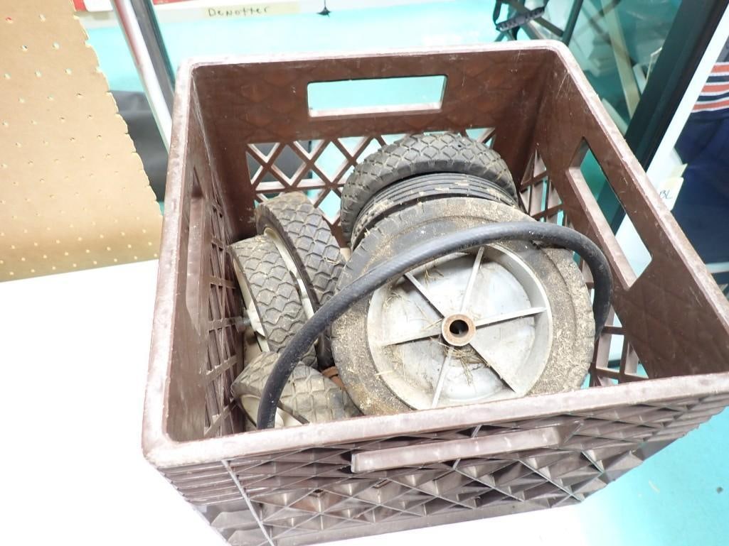Lot of Wheels - assorted: Lot of Wheels - assorted