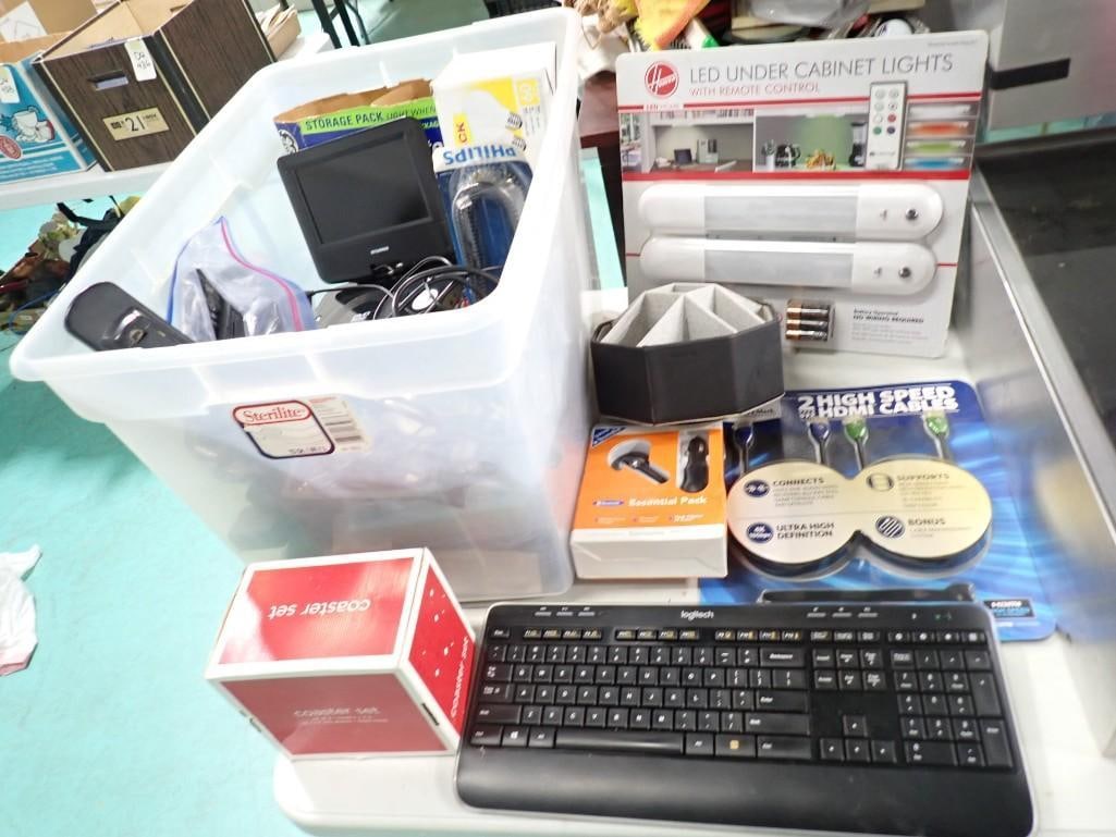 Misc Electronics Lot incl Lights, Cords, DVD Player, Remote Controls, etc (1 of 10)