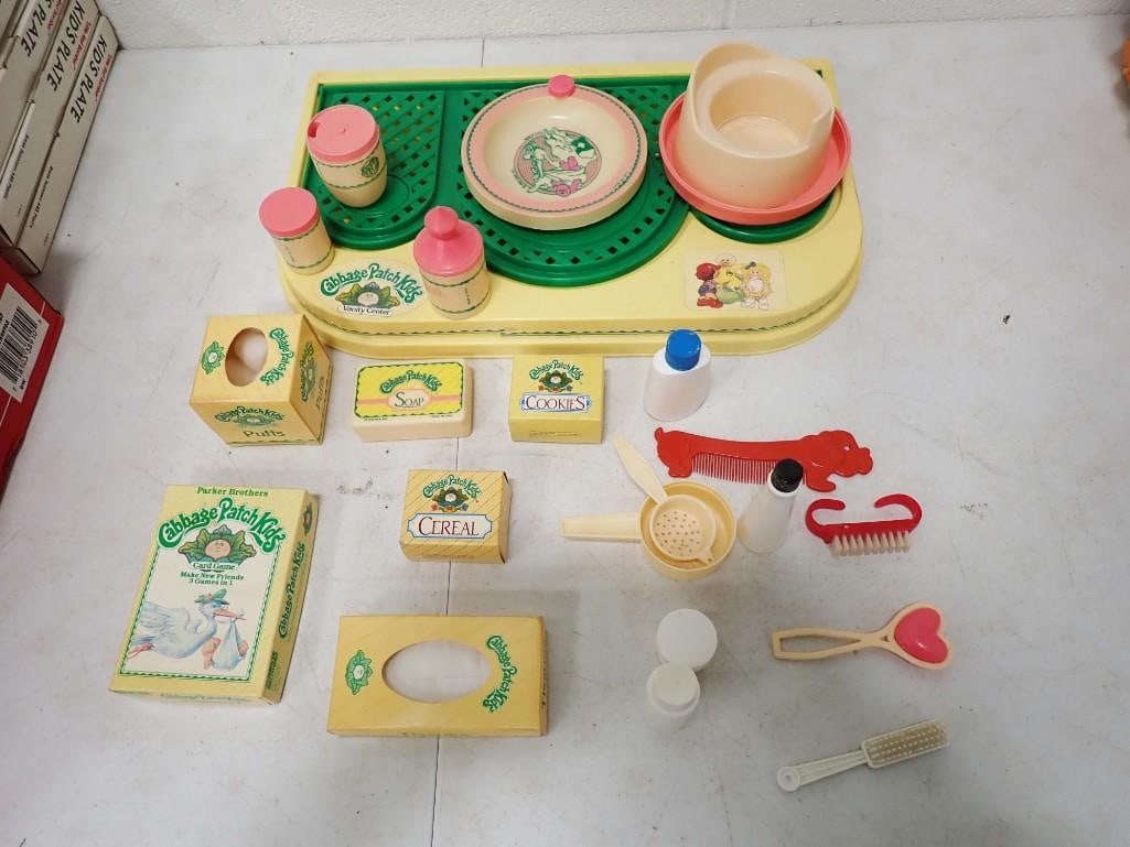 Cabbage Patch Kids Doll Accessories incl Vanity Center, Kitchen Items, Etc (1 of 8)
