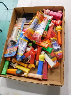 Lot of Assorted Pez Dispensers including some Vintage Valentine's Day and some still in package: Lot of Assorted Pez Dispensers including some Vintage Valentine's Day and some still in package