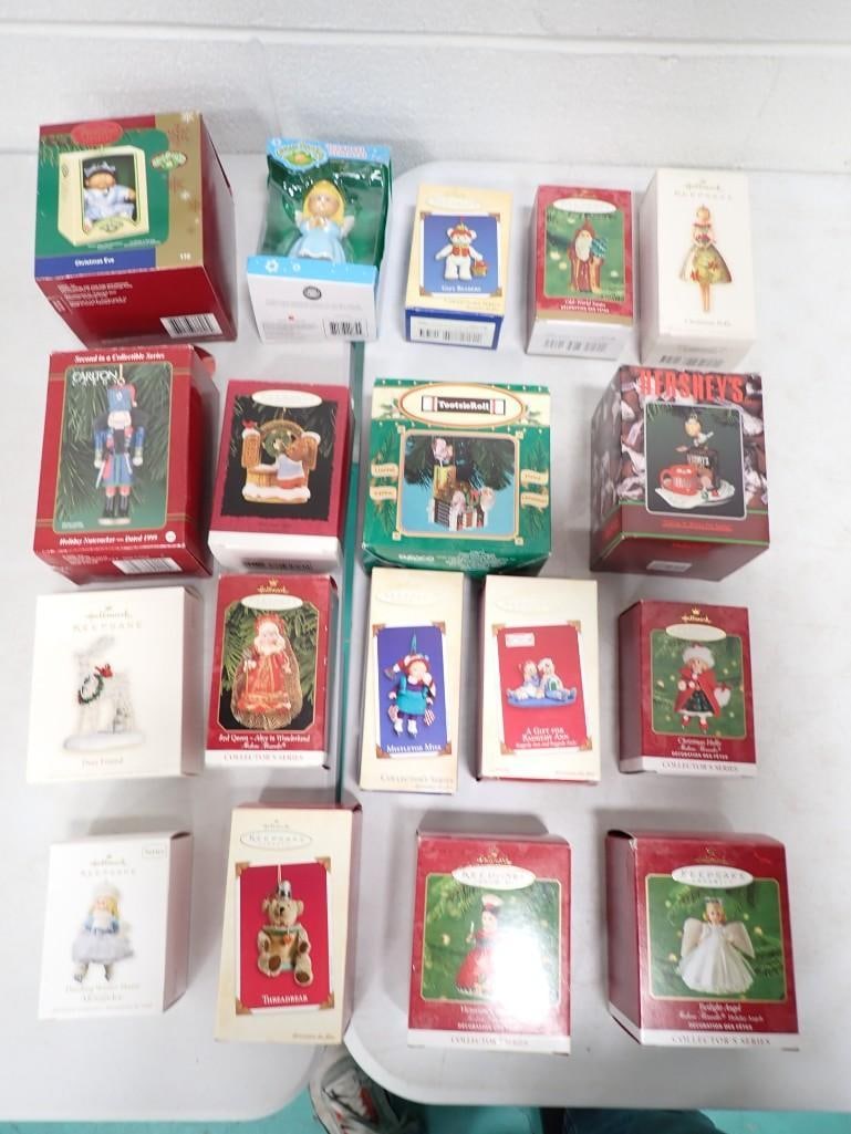 17 Christmas Ornaments incl Hallmark Keepsake, Cabbage Patch Kids Ornament, Enesco Tootsie Roll Orna (1 of 7)