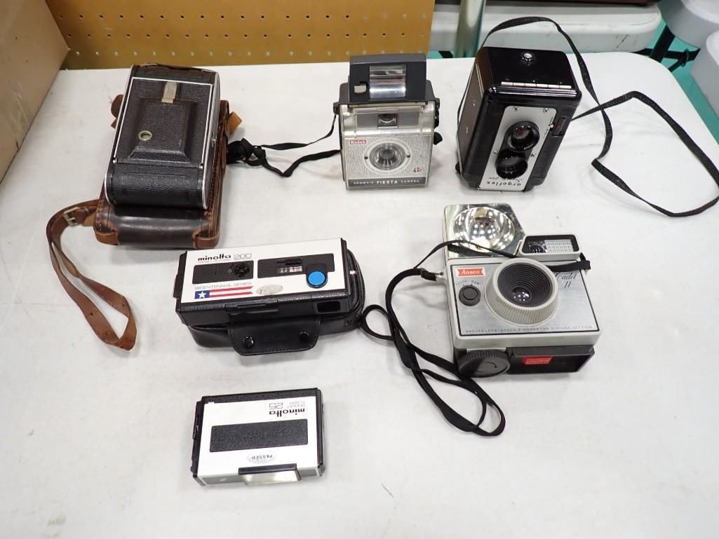 Vintage Camera Lot including Kodak, Argoflex, Minolta, Ansco, etc. (1 of 7)