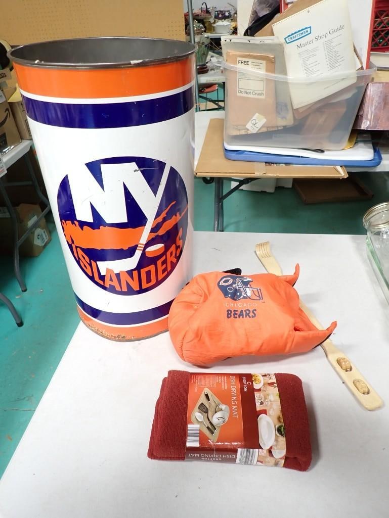 Vintage New York Islanders Metal Trash Can Wastebasket with Back Scratcher, Chicago Bears Bag, (1 of 7)