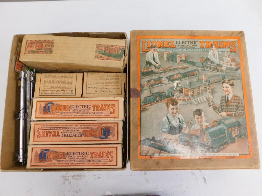 1930s Lionel Electric Train Set in Original Boxes O Scale Model Railroad Train Pre-war Outfit No 296: 1930's Lionel O Scale Electric Train Set in Original Boxes Antique Model Railroad Train Pre-war Outfit No. 296 Includes everything that you see in the pictures