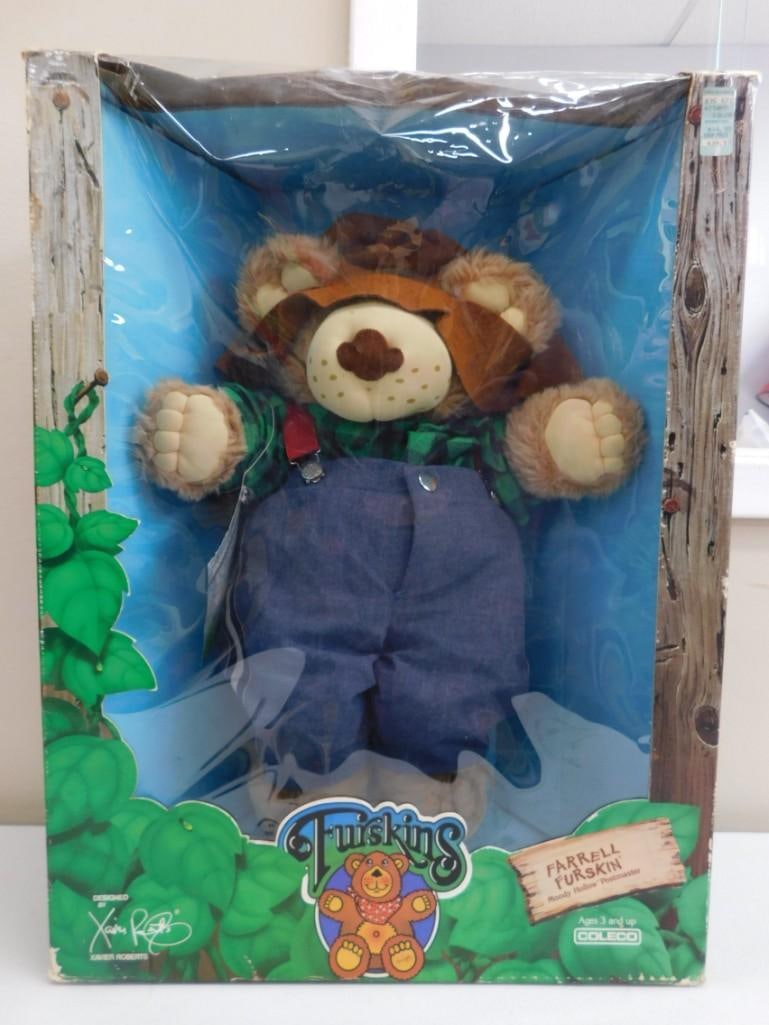 Furskins Farrell Furskin New in Box Moody Hollow Postmaster (1 of 6)