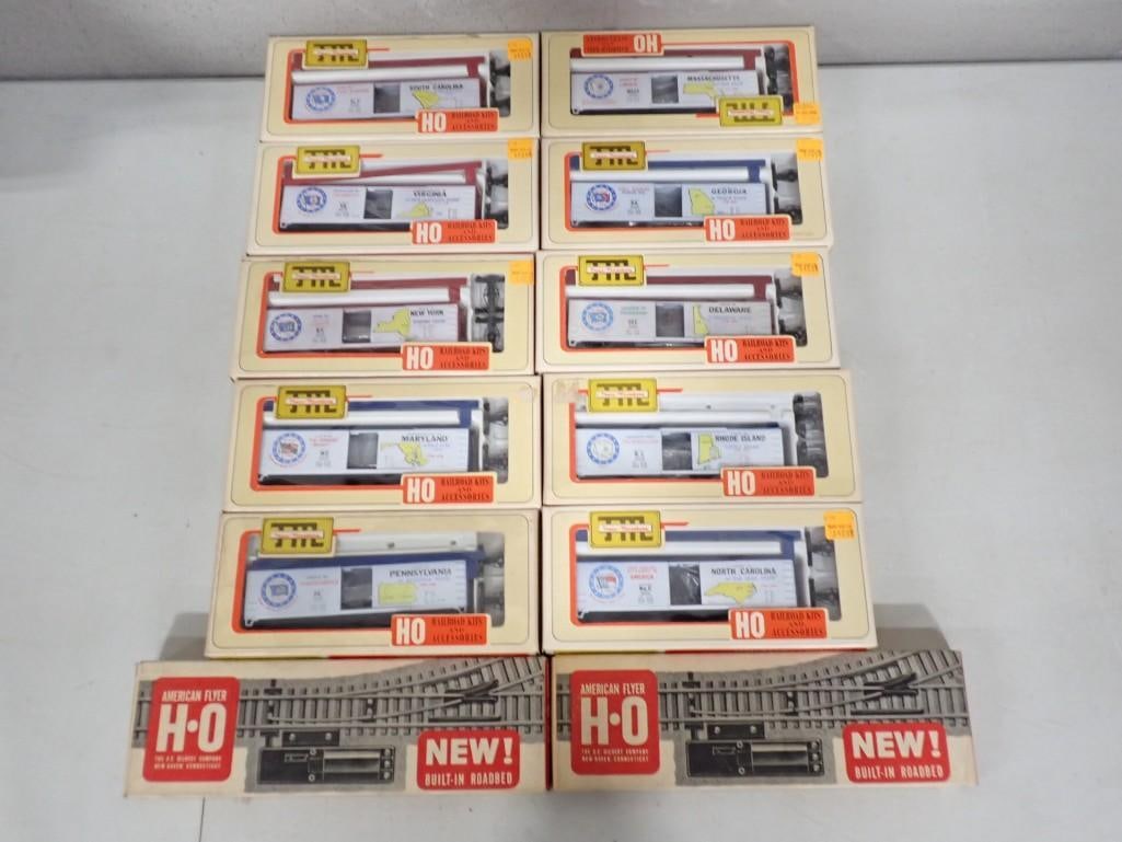 American Flyer HO Scale Track Pieces and Train  Miniatures HO Scale Railroad Kits (1 of 9)