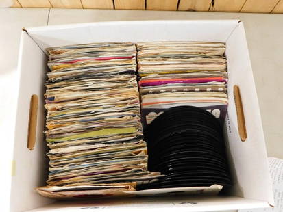 Vinyl Records 45 RPM incl Alabama, Buchanan Bros, Spinners, Village People, Beach Boys,: Vinyl Records 45 RPM incl Alabama, Buchanan Bros, Spinners, Village People, Beach Boys, Frank Sinatra, Pearl Bailey, Aretha Franklin, Monkees, Ohio Players, The Vogues, David Lee Roth, Linsay Buckingh