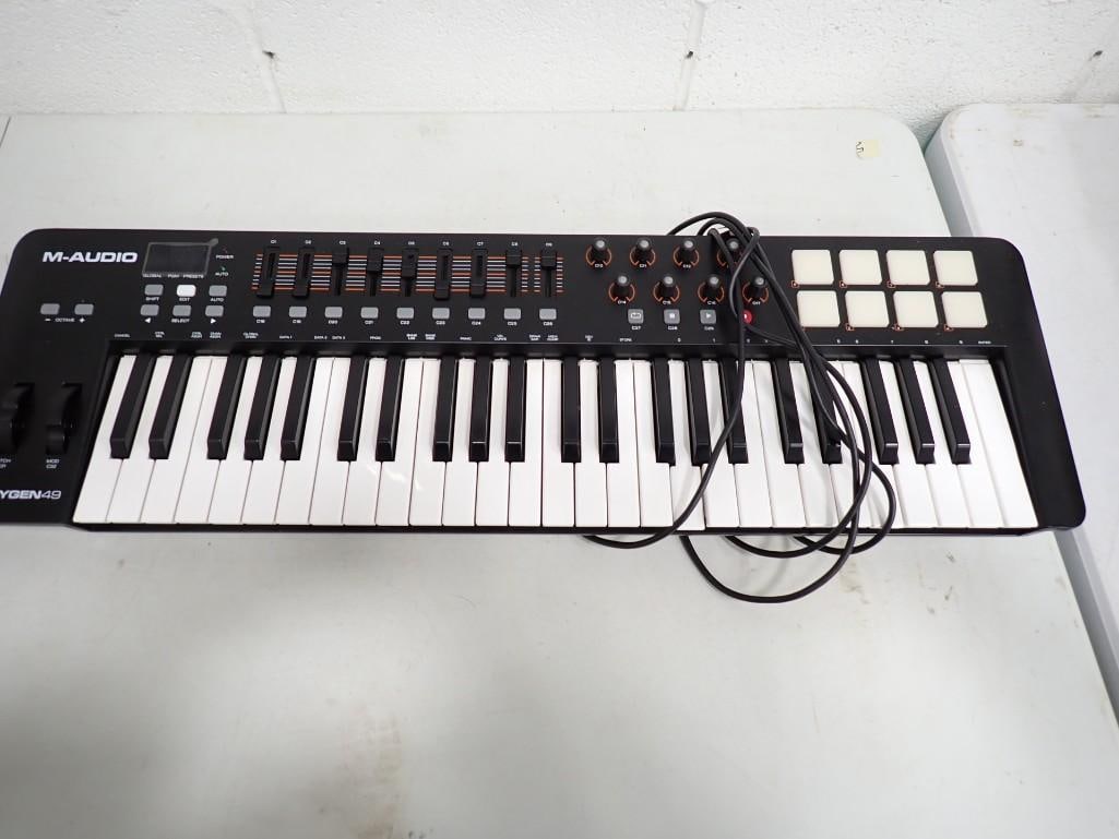 M-Audio Oxygen49 Keyboard (1 of 4)