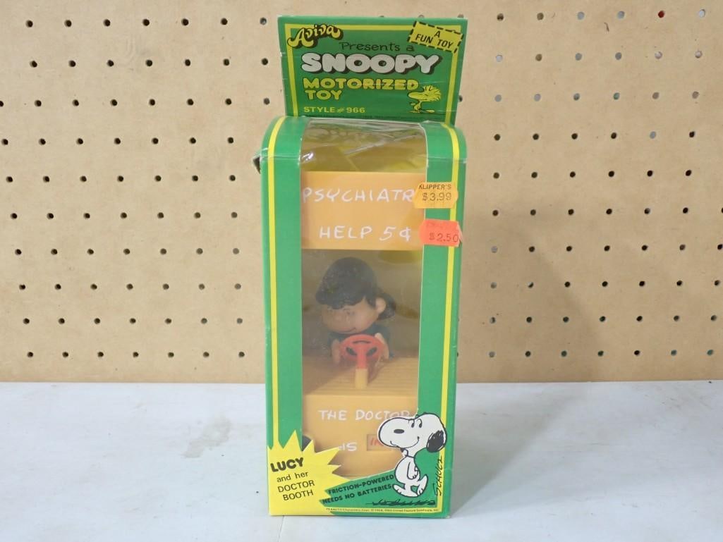 Vtg Peanuts Snoopy Wheelies Lucy and her Doctor Booth Mobile Friction Powered Toy Aviva NOS New Old: Vintage Peanuts Snoopy Wheelies Lucy and her Doctor Booth Mobile Friction Powered Toy Aviva NOS New Old Stock