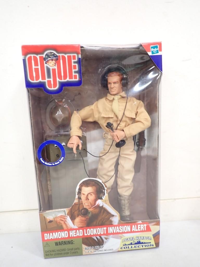 GI Joe Diamond Head Lookout Invasion Alert Action Figure Pearl Harbor Collection New in Package: GI Joe Diamond Head Lookout Invasion Alert 12" Action Figure Pearl Harbor Collection New in Package by Hasbro