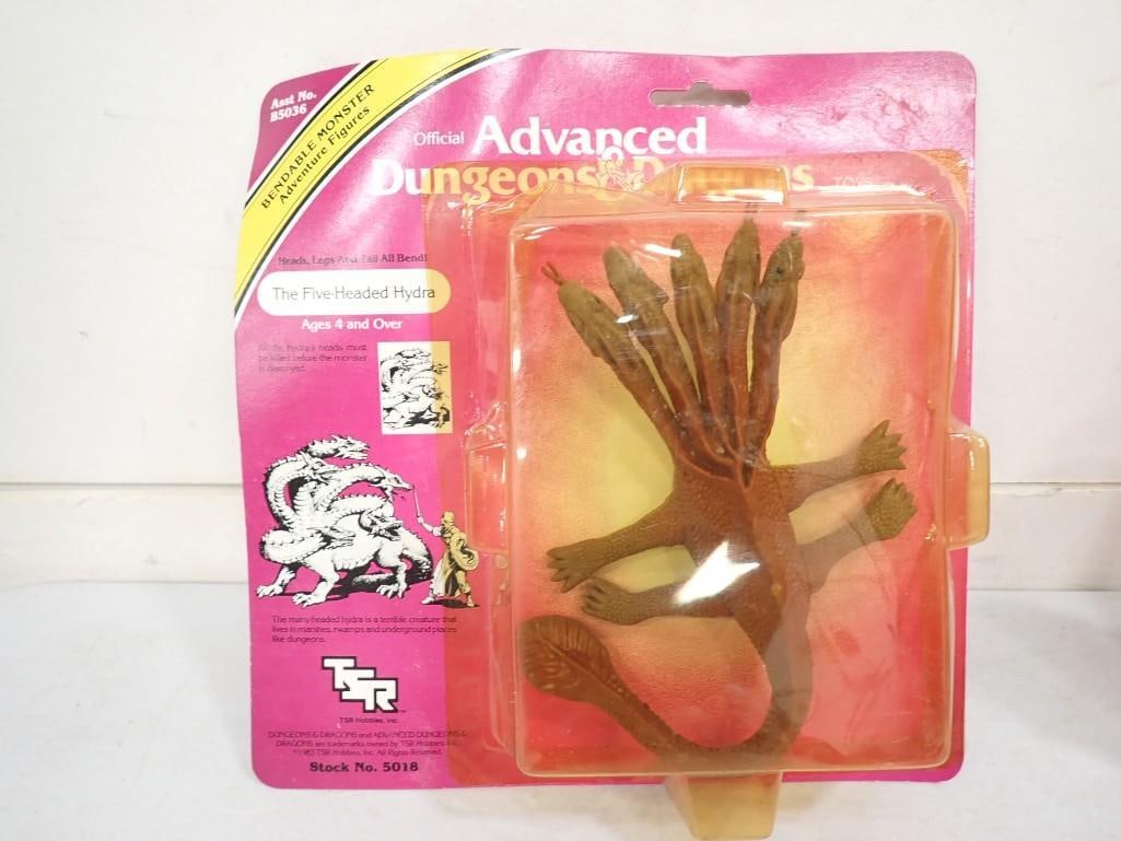 Vintage LJN Official Advanced Dungeons & Dragons The Five headed Hydra Figure NOS New Old Stock: Vintage LJN Official Advanced Dungeons & Dragons The Five headed Hydra Figure NOS New Old Stock Condition: sealed in original package, but the plastic bubble on the package has yellowed due to age