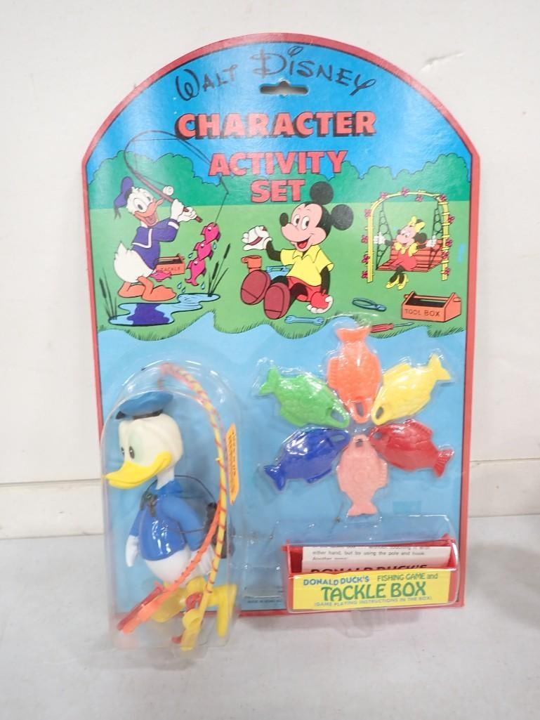 Vintage Walt Disney Character Activity Set Donald Duck's Fishing Game and Tackle Box NOS New Old Sto (1 of 5)