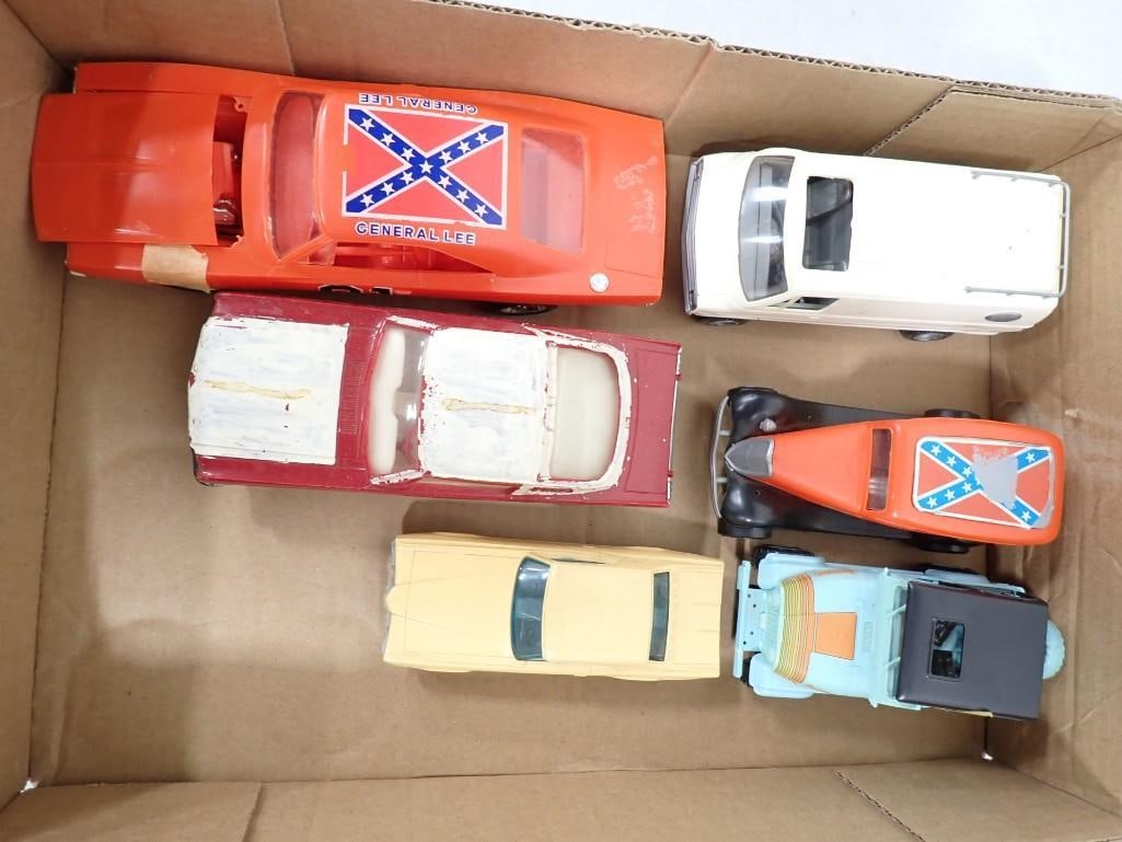 6 Model or Toy Cars incl 1 Dukes of Hazzard General Lee Model Car (1 of 7)