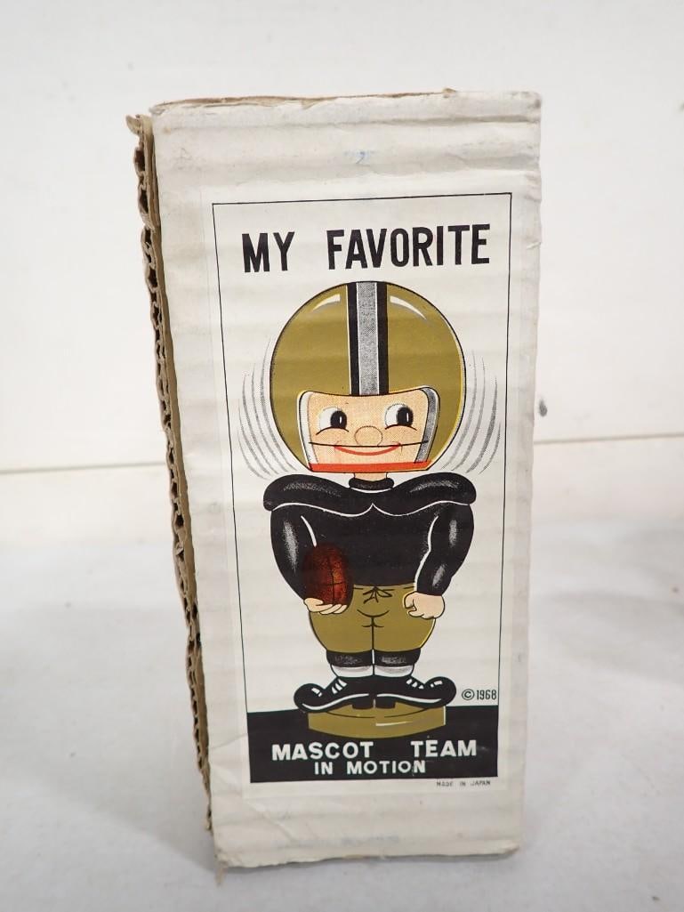 Vtg 1960s Green Bay Packers My Favorite Mascot Team in Motion Bobblehead in Original box: Vintage 1960s Green Bay Packers My Favorite Mascot Team in Motion Bobble head in original box