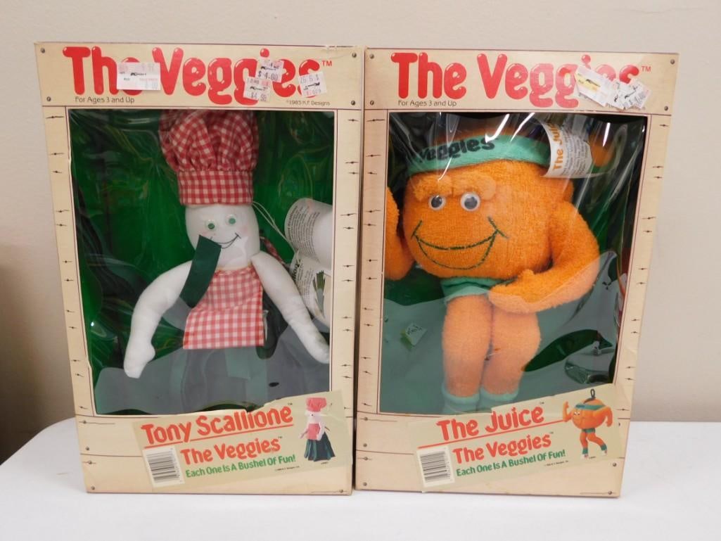 2 The Veggies Plush Dolls incl The Juice and Tony Scallione in Original Boxes: Lot of 2 The Veggies Plush Dolls incl The Juice and Tony Scallione in Original Boxes