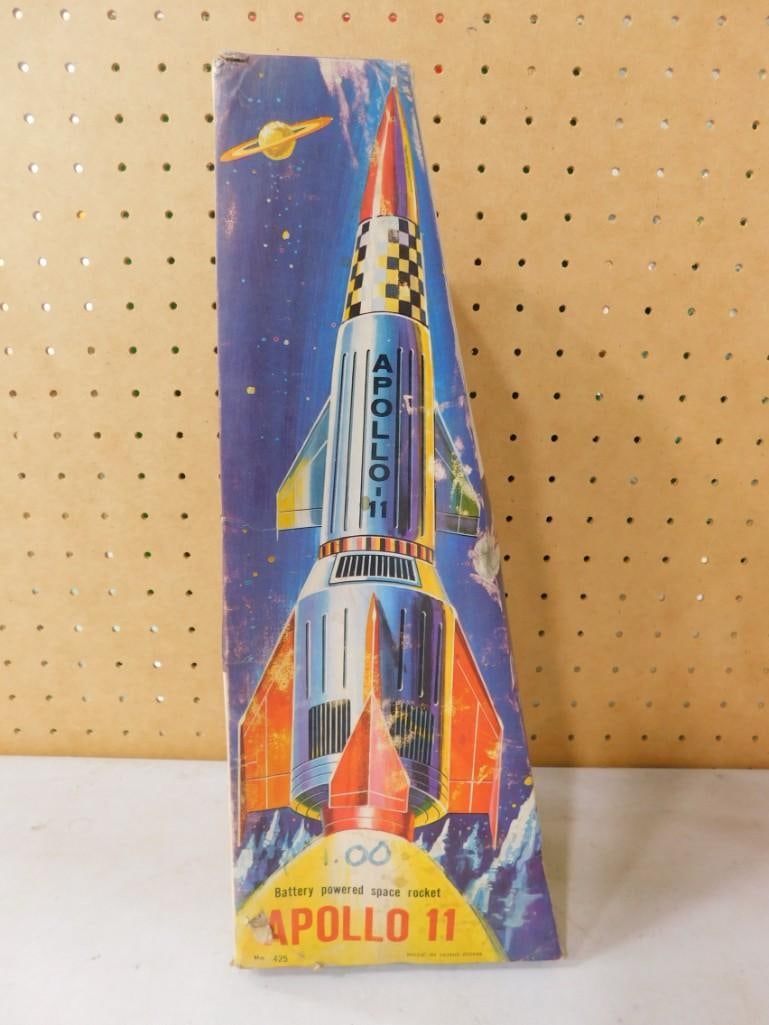 Vtg 1950s - 1960s Apollo 11 Battery Powered Space Rocket Toy in Original Box (1 of 6)