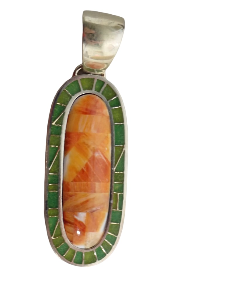 Sterling Silver Pendant with Semi Precious Stone: Sterling Silver Pendant with Semi Precious Stone