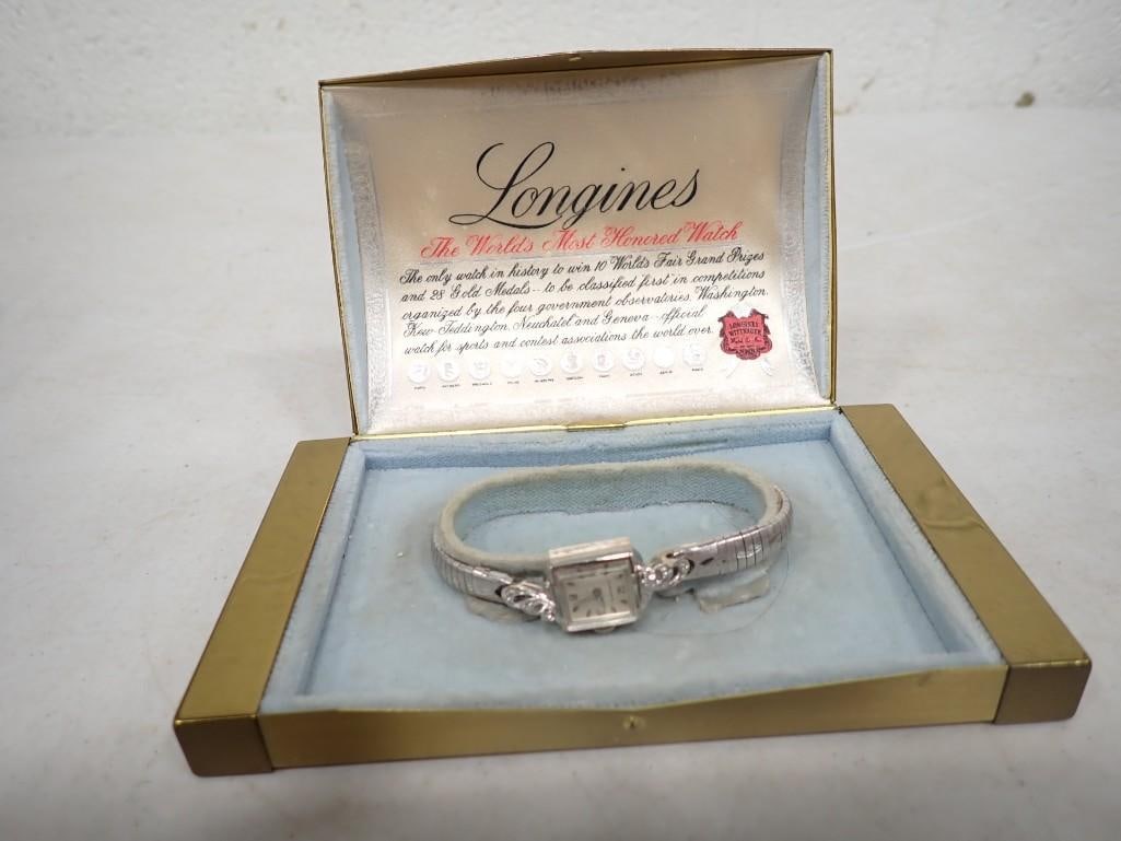 Vintage Longines 14K White Gold Women's Watch: Vintage Longines 14K White Gold Women's Watch . Works