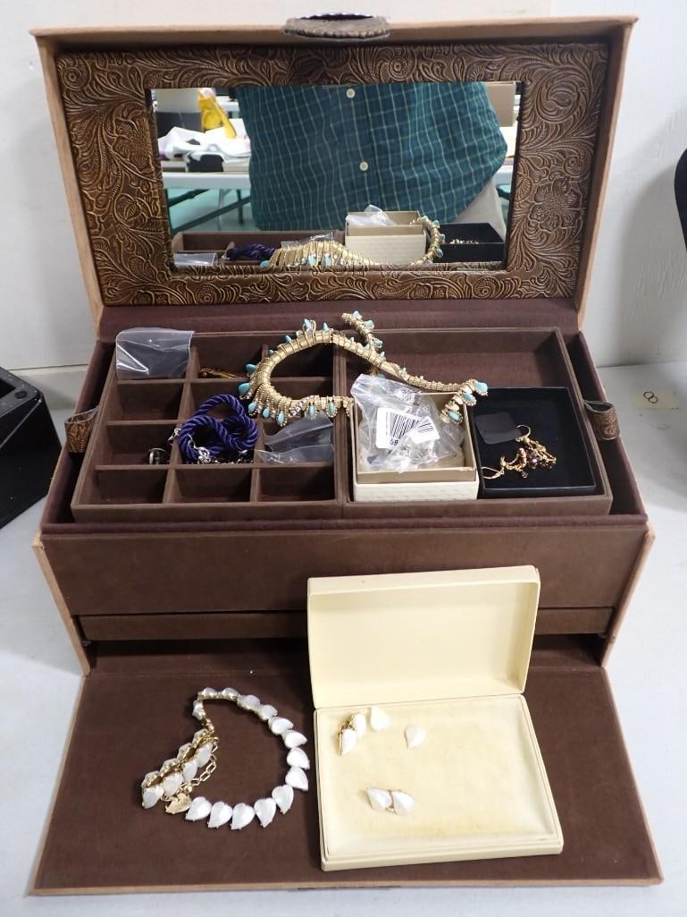 Jewelry Box with Costume Jewelry: Jewelry Box with Costume Jewelry including a lizard pin, necklaces, earrings, ets. The necklace in the second picture has 2 of the white plastic hearts that have fallen off, but they are both there an