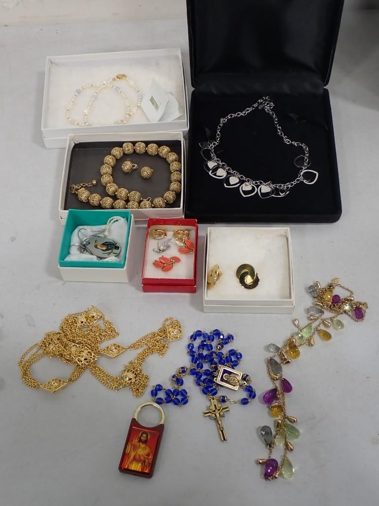 Vintage Costume Jewelry, Rosary, Filigree Necklace and Earrings, etc (1 of 12)