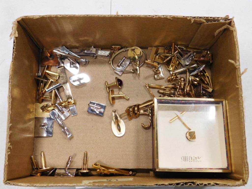 Lot of Vintage Men's Accessories incl Tie Tacks, Cuff Links, Etc (1 of 8)