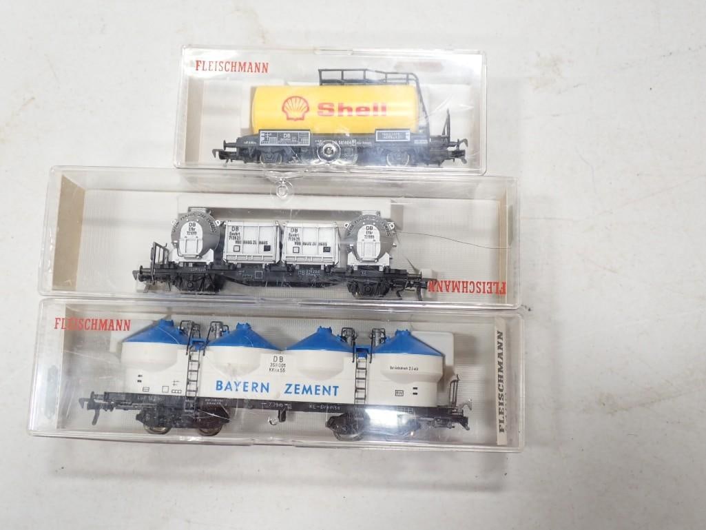 Fleischmann HO Scale 5401, 5230, 5480 Model Train Cars (1 of 8)