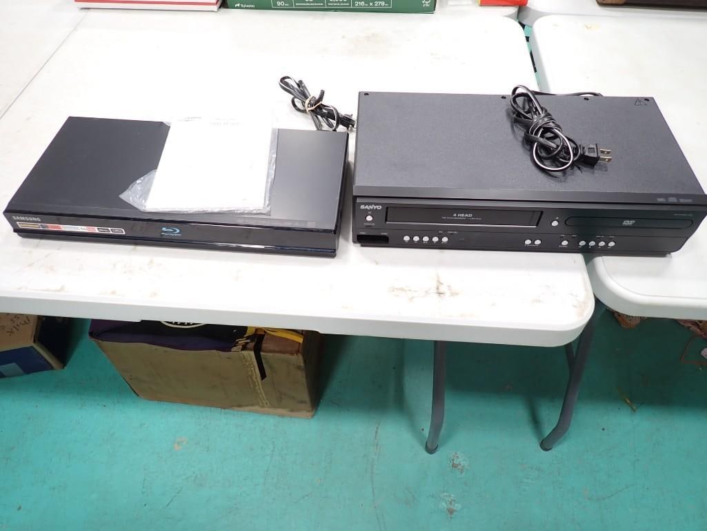 Samsung Blu Ray & Sanyo VHS DVD Combo (1 of 7)