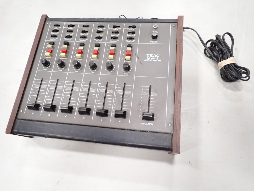 Teac Model 2 Audio Mixer (1 of 7)