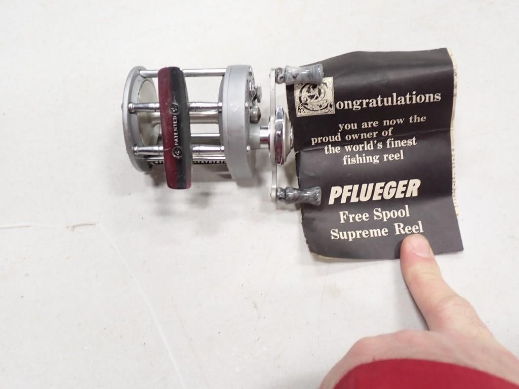 Vintage Pflueger Supreme Fishing Reel (1 of 7)