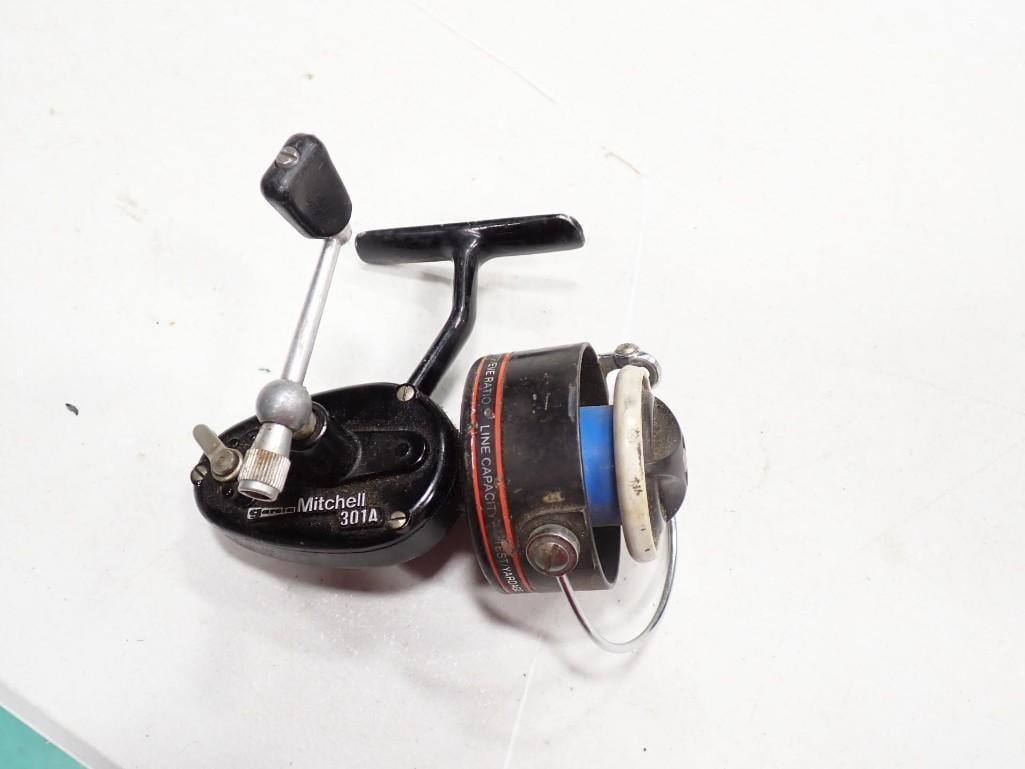 Vintage Garcia Mitchell 301a Fishing Reel (1 of 5)