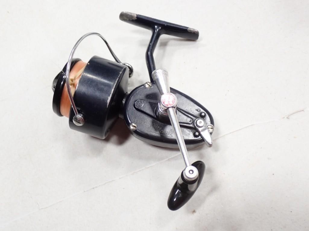 Vintage Garcia Mitchell 410 Fishing Reel (1 of 4)